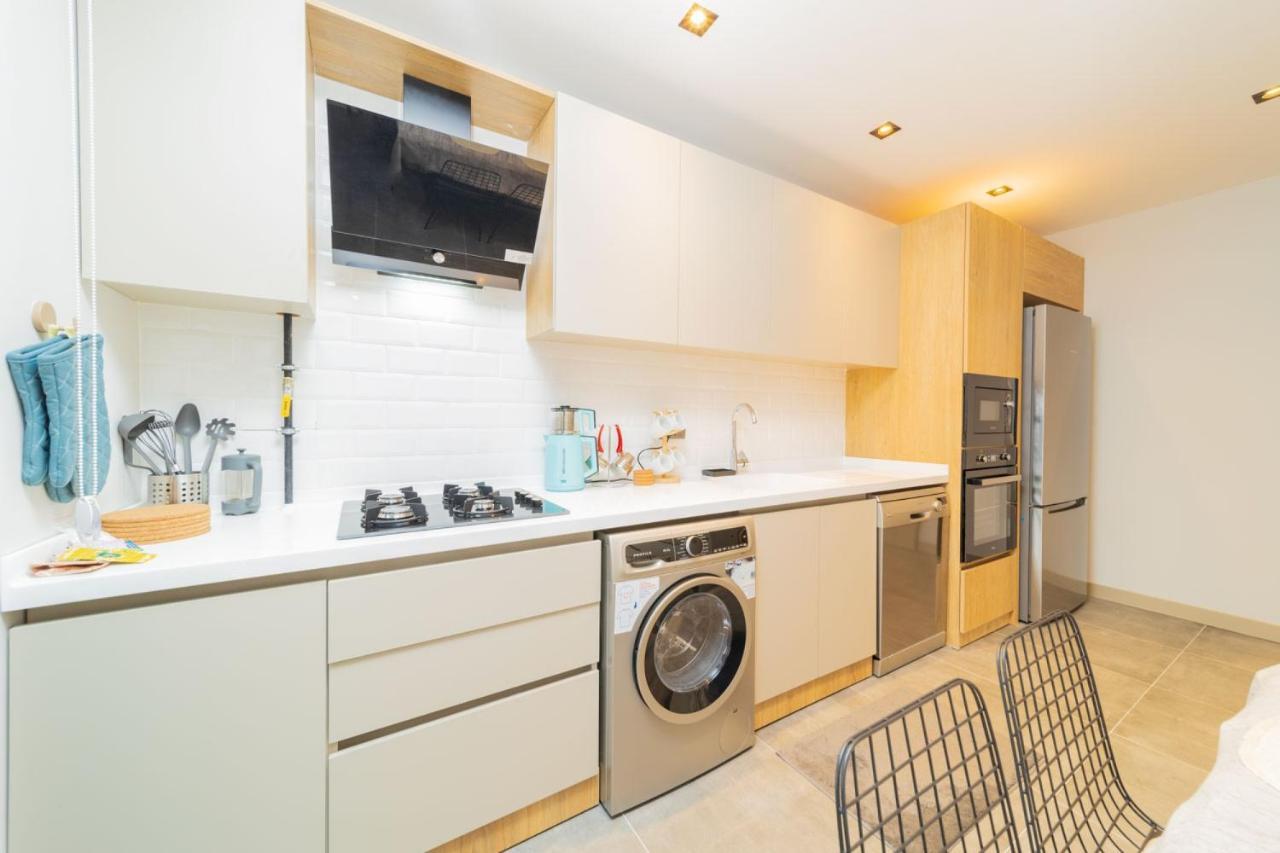 Daire Comfy Flat With Balcony Close To Konyaalti Beach *